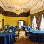 St Helen's Hotel, Hotel