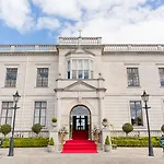 St Helen's Hotel, Hotel