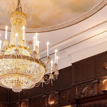 St Helen's Hotel, Szálloda 5*