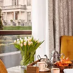 Otel St Helen's Hotel,