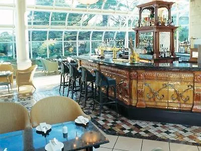 St Helen's Hotel, Hotel