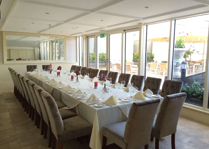 St Helen's Hotel, מלון
