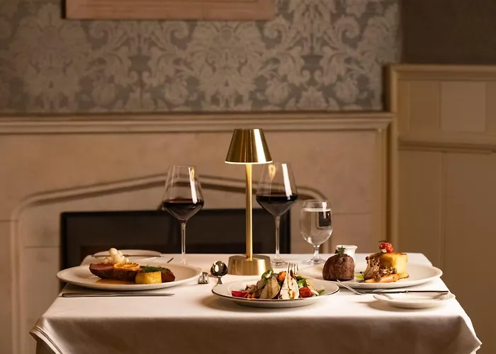 St Helen's Hotel, 호텔